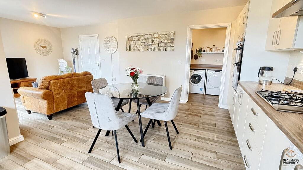 Kitchen/Diner/Family room