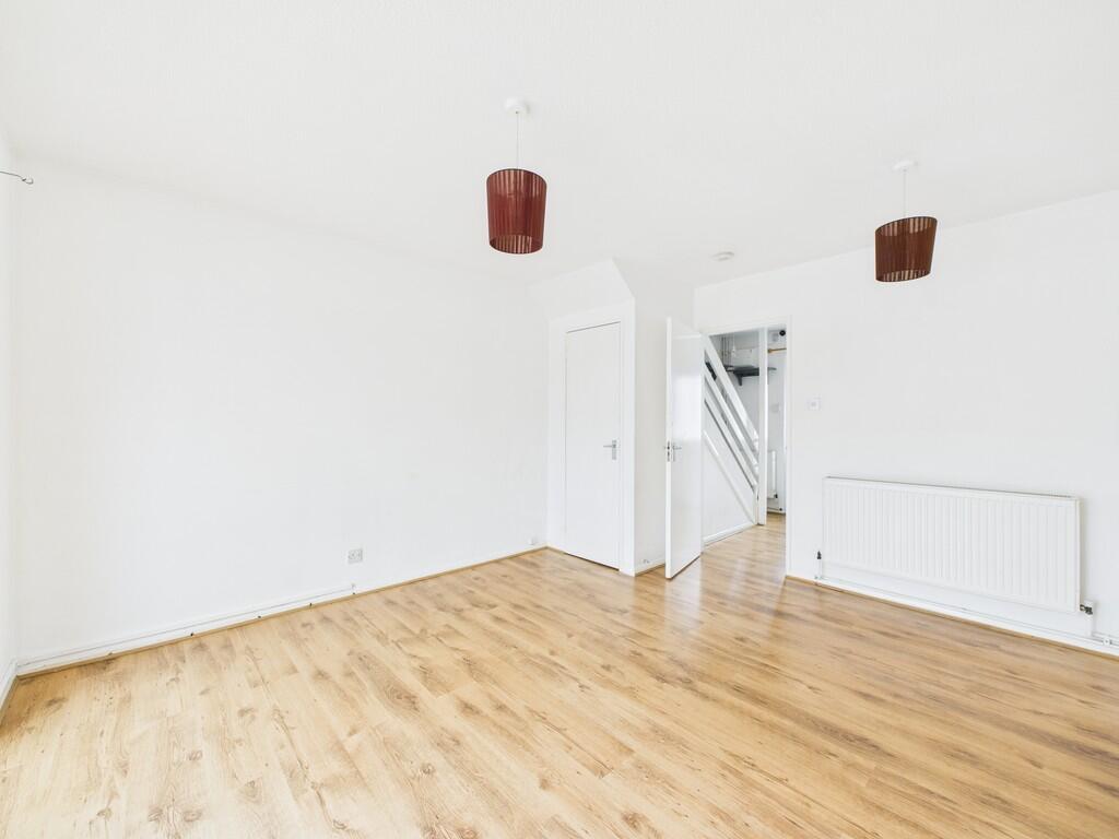 CAM04018G0-PR0322...