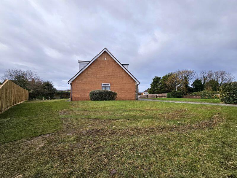 Side Elevation &amp; garden (Left)