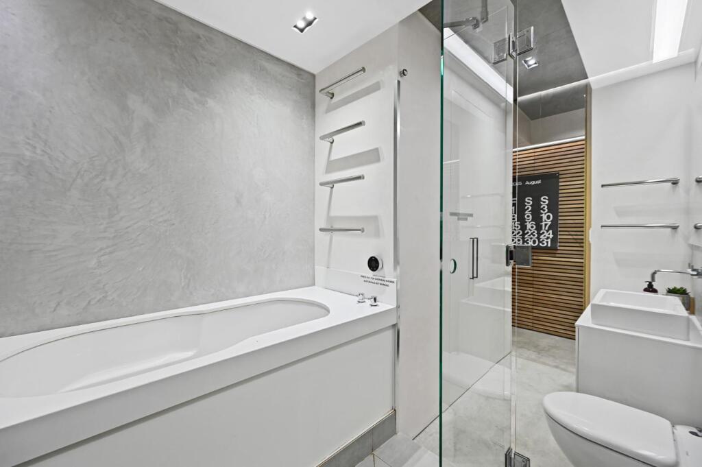 windmill road- bathroom