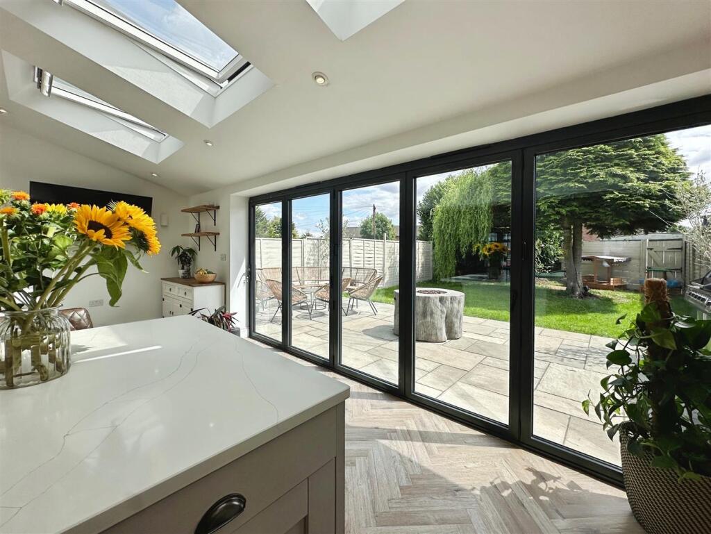 2bdc5d57--4AF0-BD00-854B2CA5C32D-61268-000013EA9E2