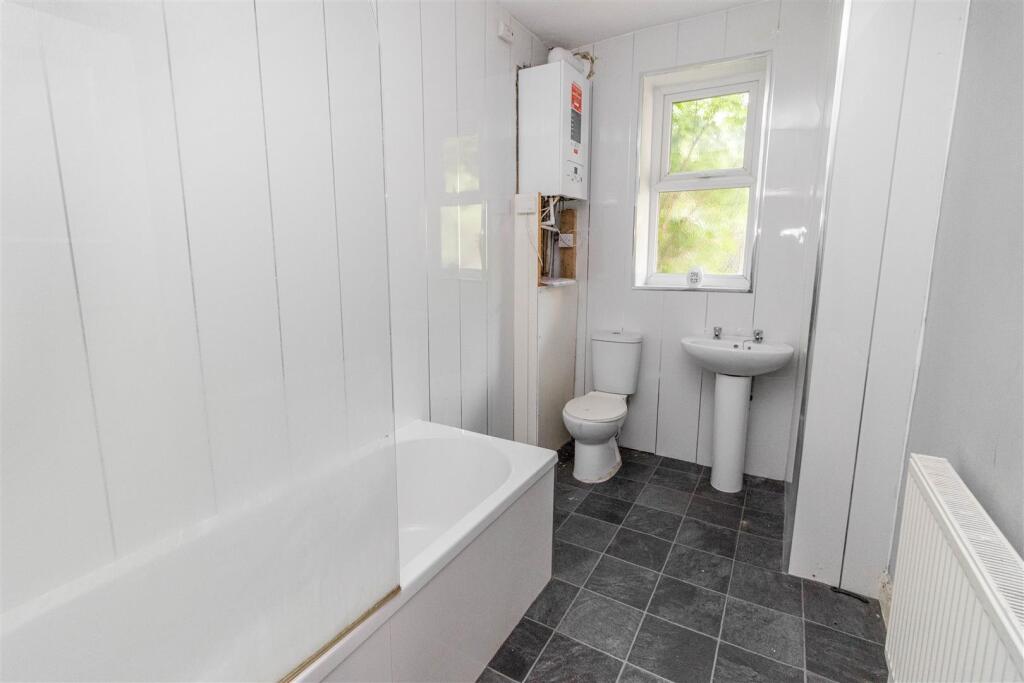 Ground Floor Flat - Bathroom