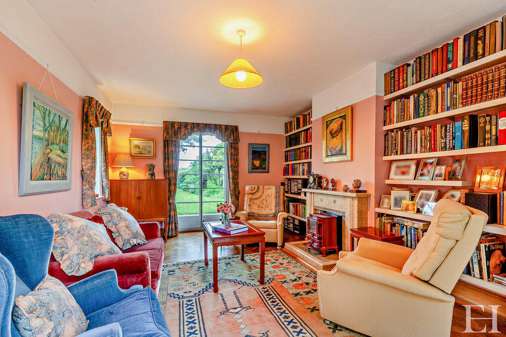 8601488-interiorW...