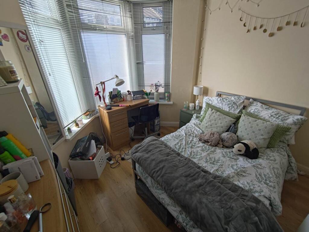 Ground floor front b