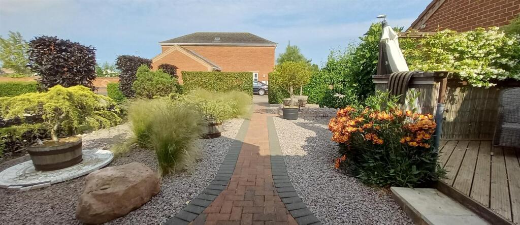 Owners Own Summer Picture