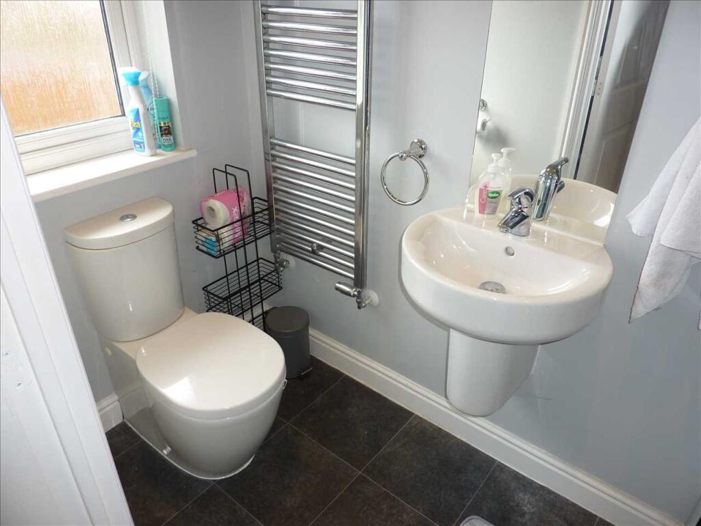 ENSUITE SHOWER ROOM