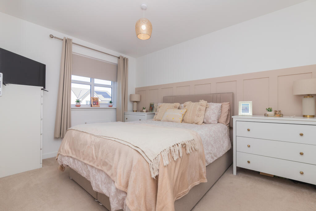 21 Eadie Drive, Paisley, PA2 7GD-6