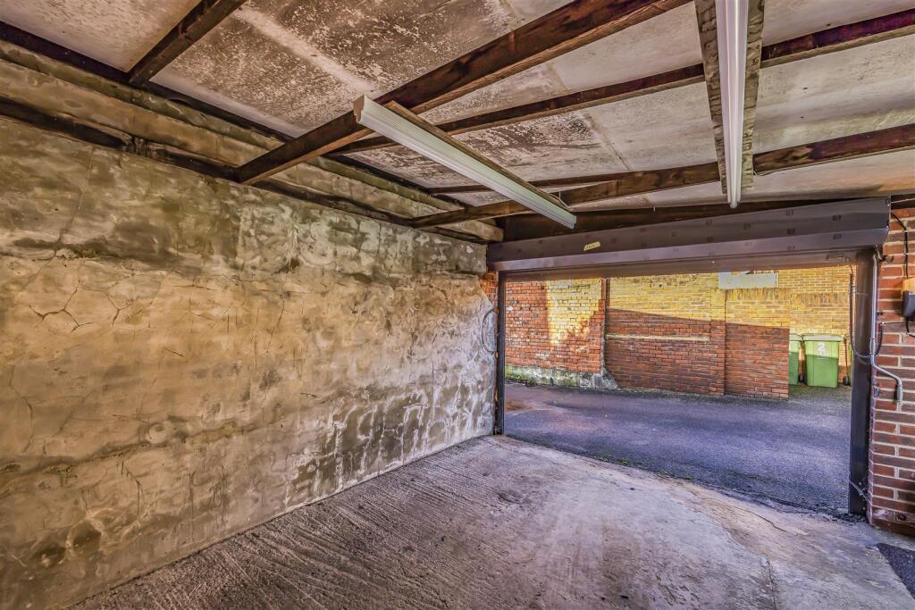 8 Ironbridge Lane, Southsea-PorticoMarketing-SoldB