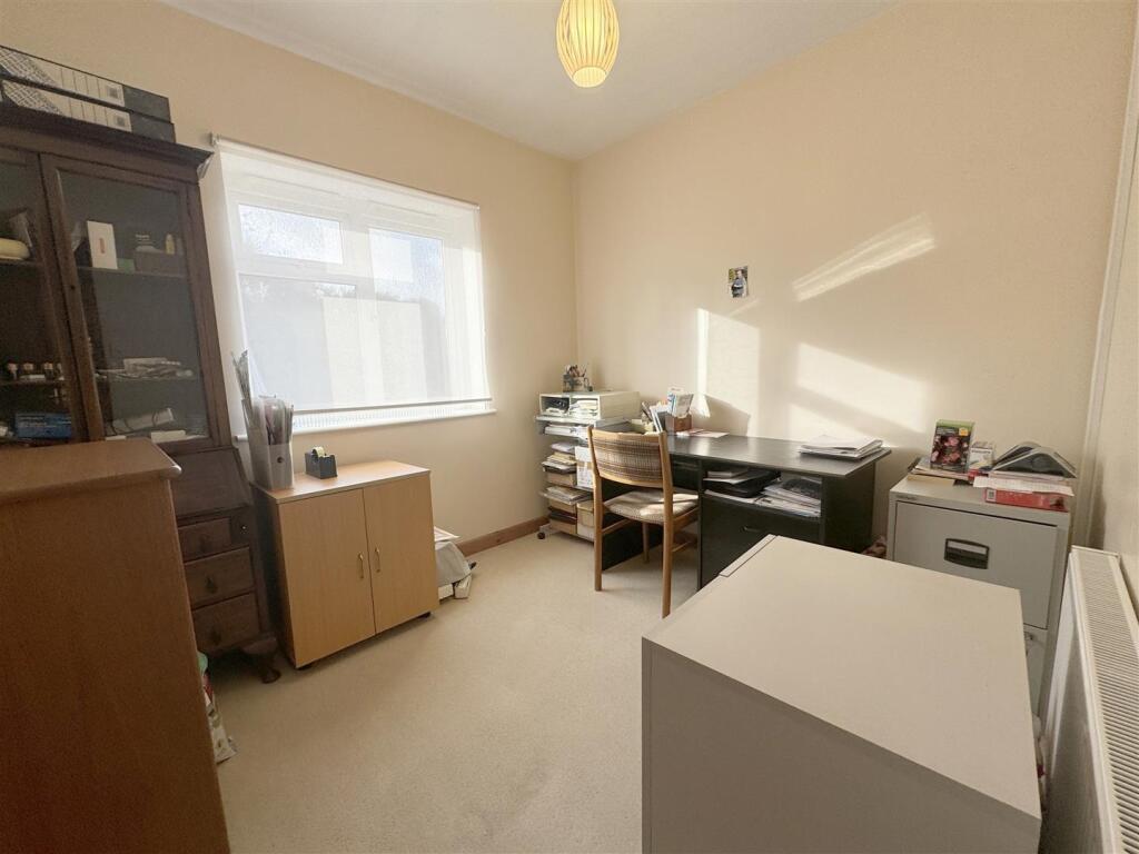 Ground Floor Bedroom/Office