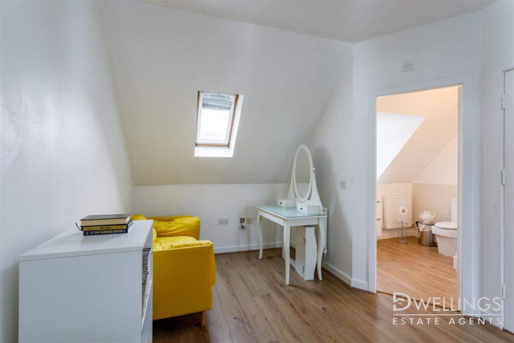 DWELEST- 20 St Matthew street, DE14 3DT - 018.jpg