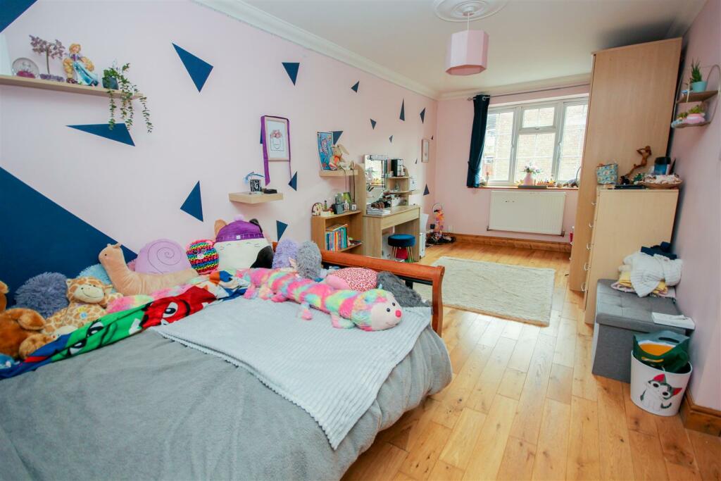 Bedroom 2.jpg