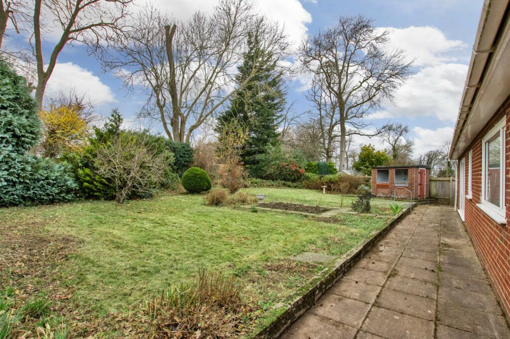 14 - Garden