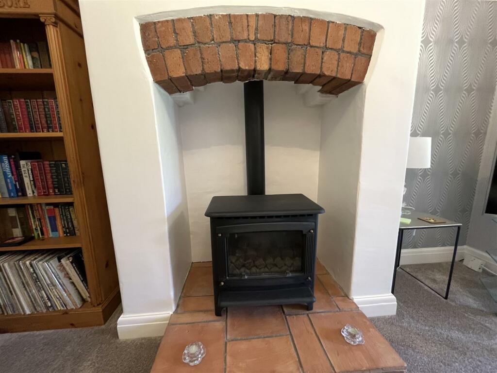 Fireplace Feature.jpg