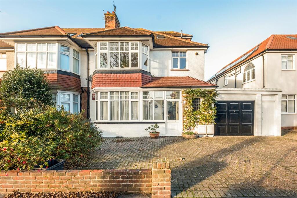 48 Braemore Road_21.jpg