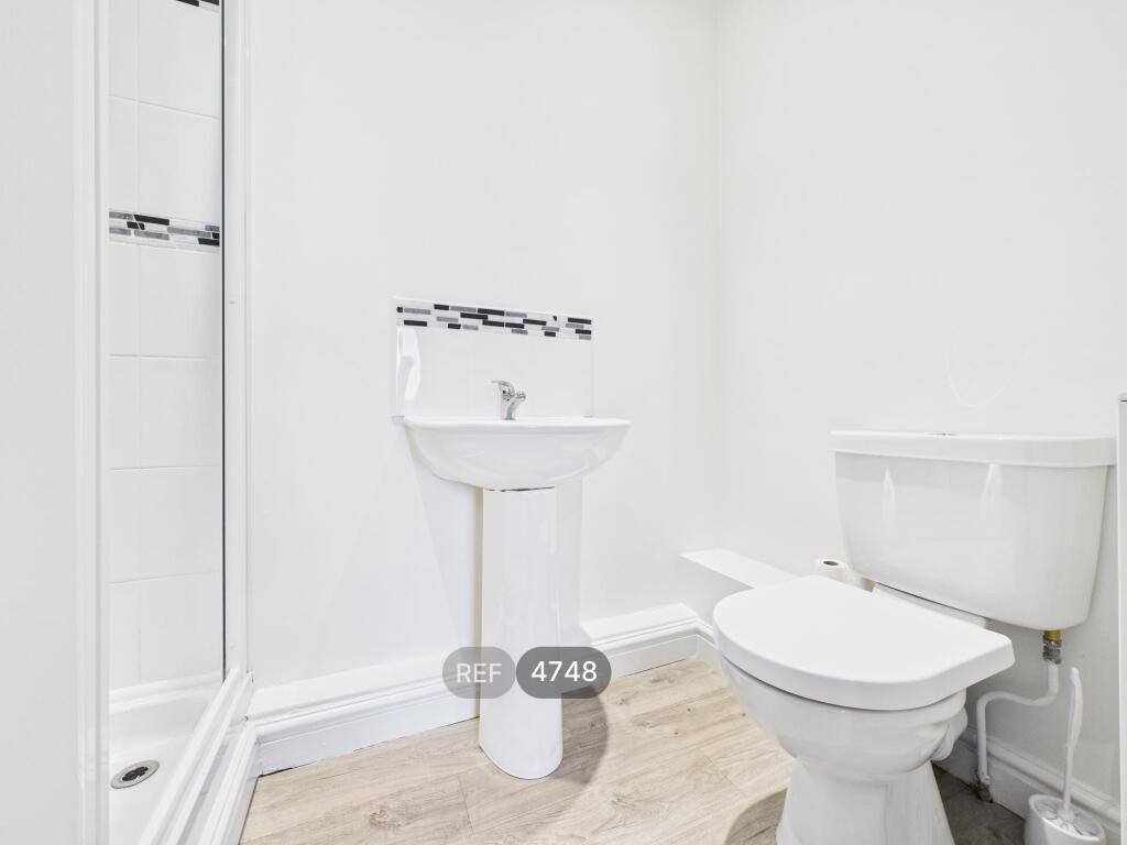 En suite bathroom