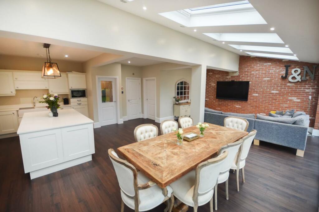 Open Plan Lounge/Kitchen/Diner