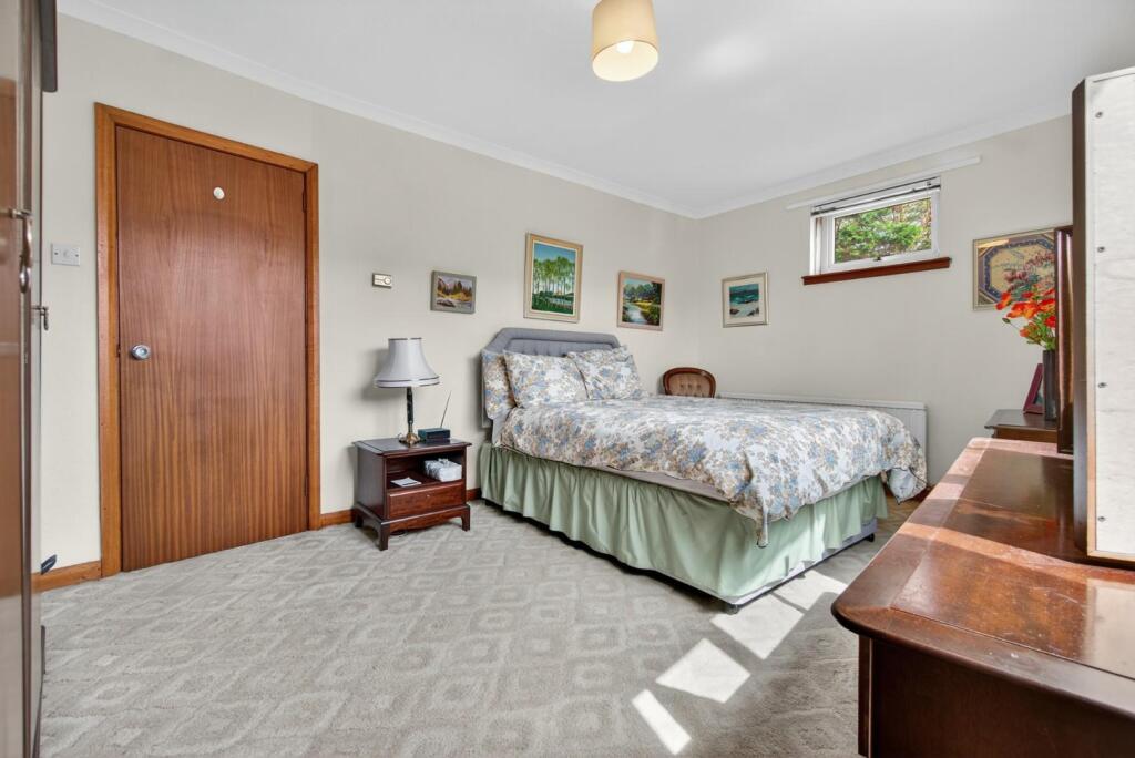 2 fernside, brisbane street, largs _17.jpg