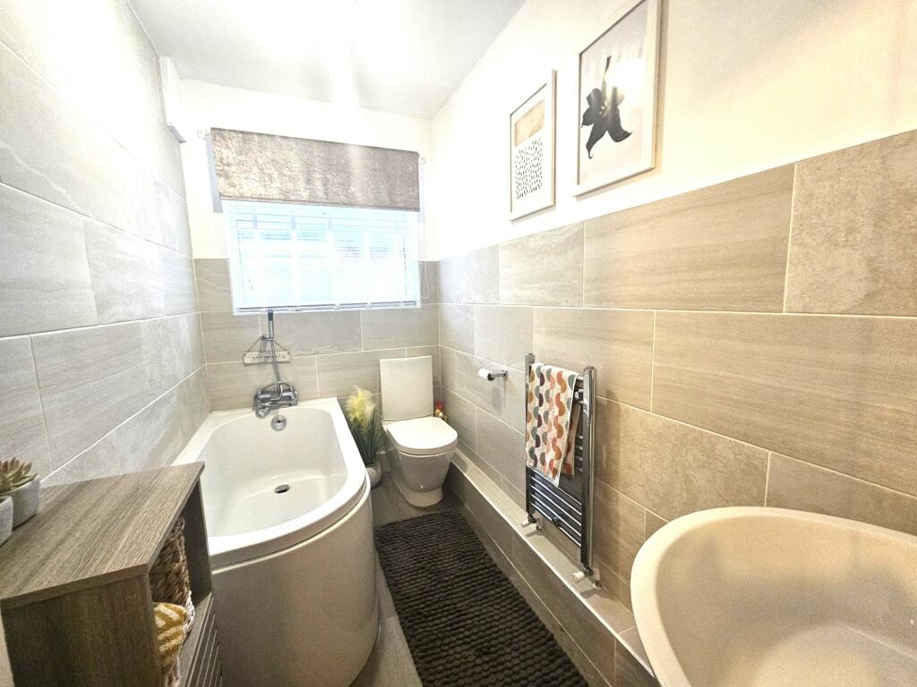 Bathroom ground floor