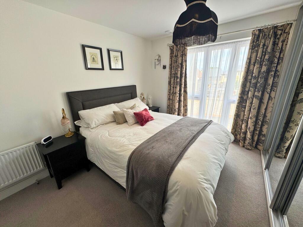 Principal bedroom