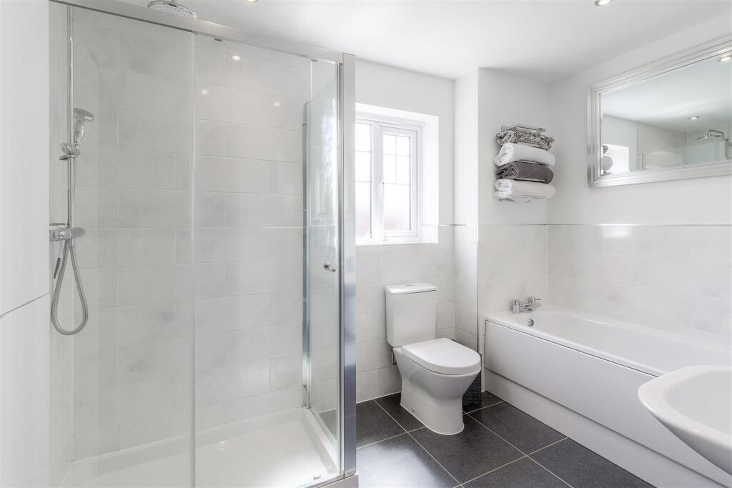 1 Farthington Drive, Nuneaton