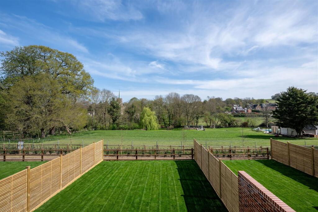 250412 - Halls Close, Braughing - 23.jpg
