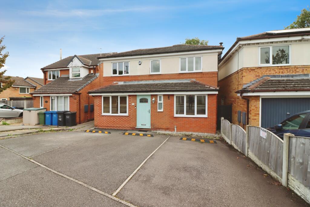 Lilac Street, Chesterfield, S43