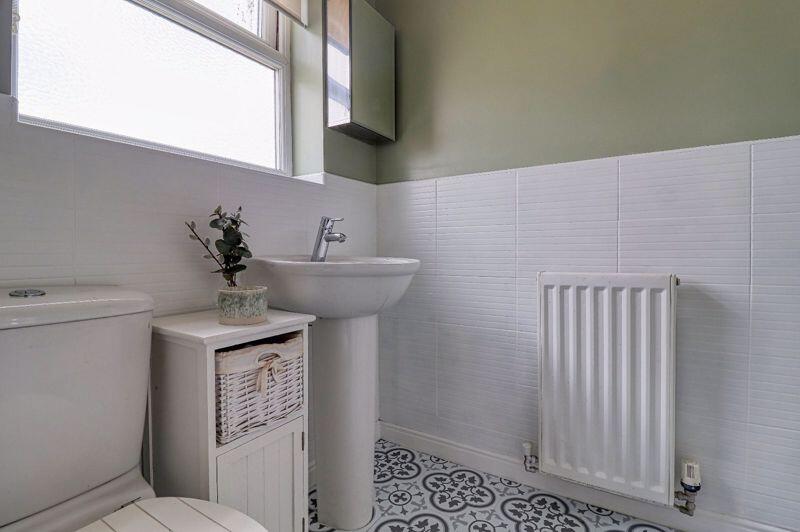 Master Bedroom En-Suite