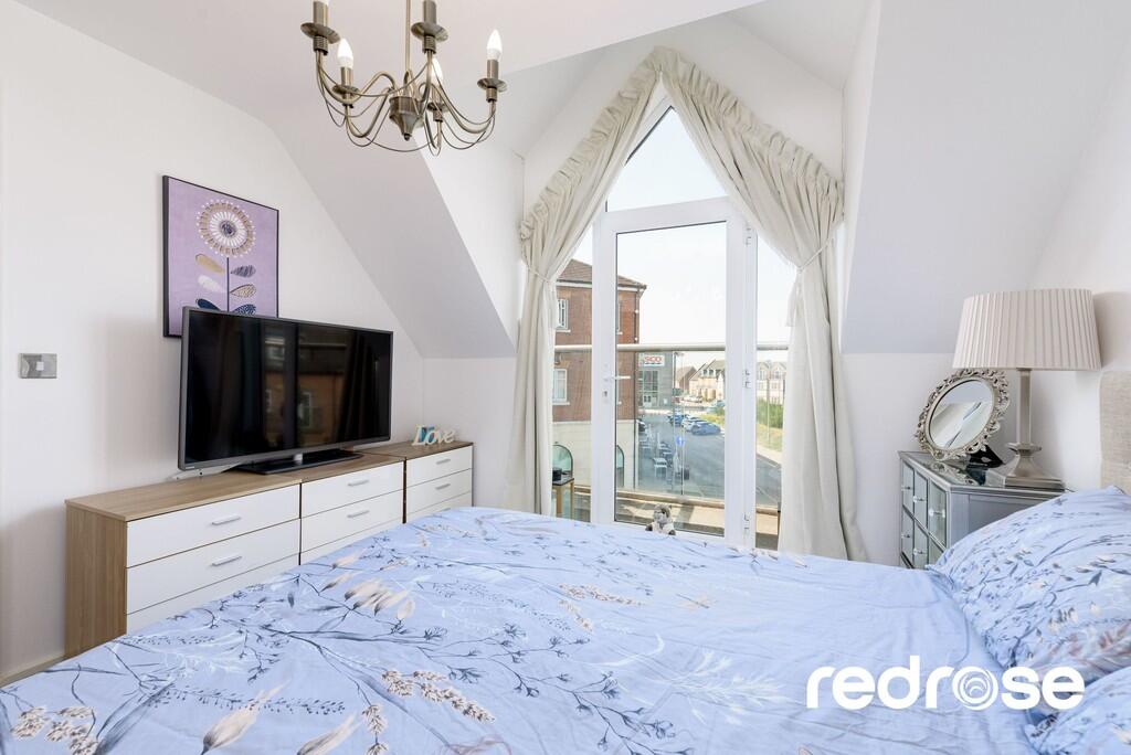 web_16 Barnes Wal...