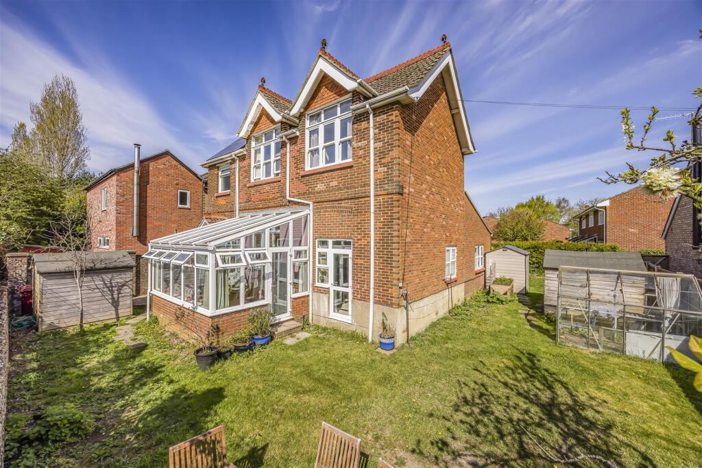 18 Cawley Road, Chichester-PorticoMarketing-Nexa-4