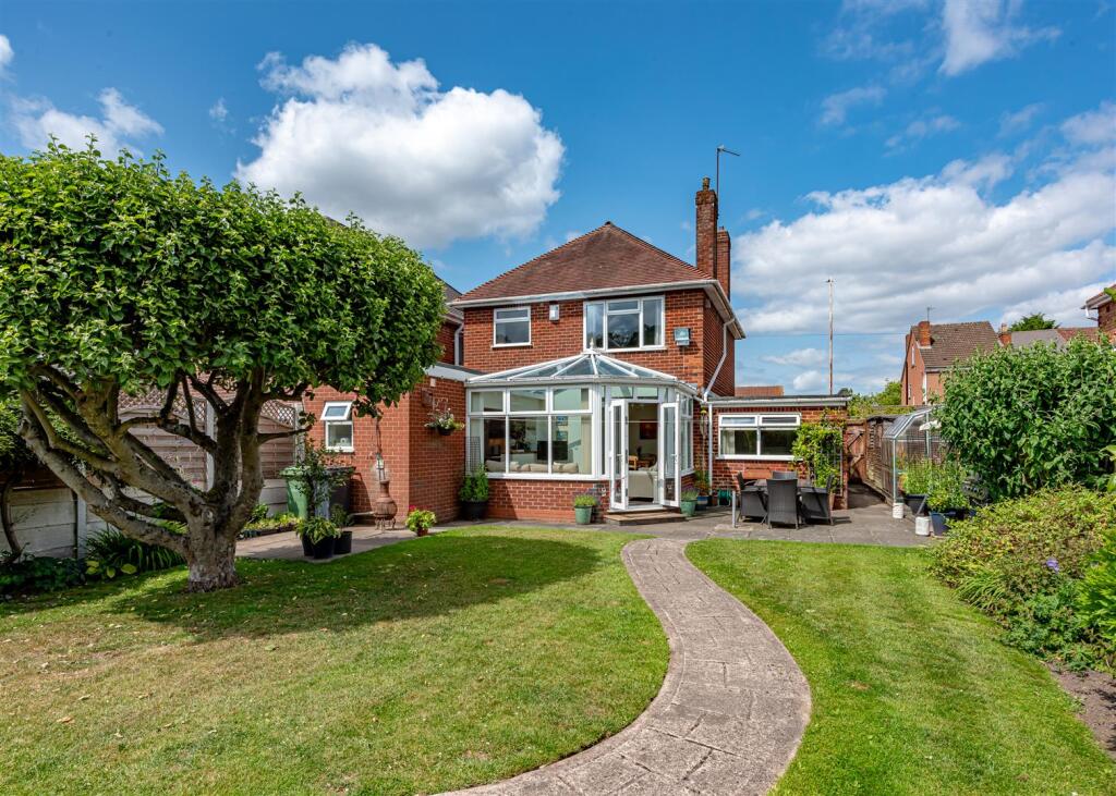135 Sedgley Road-External.jpg