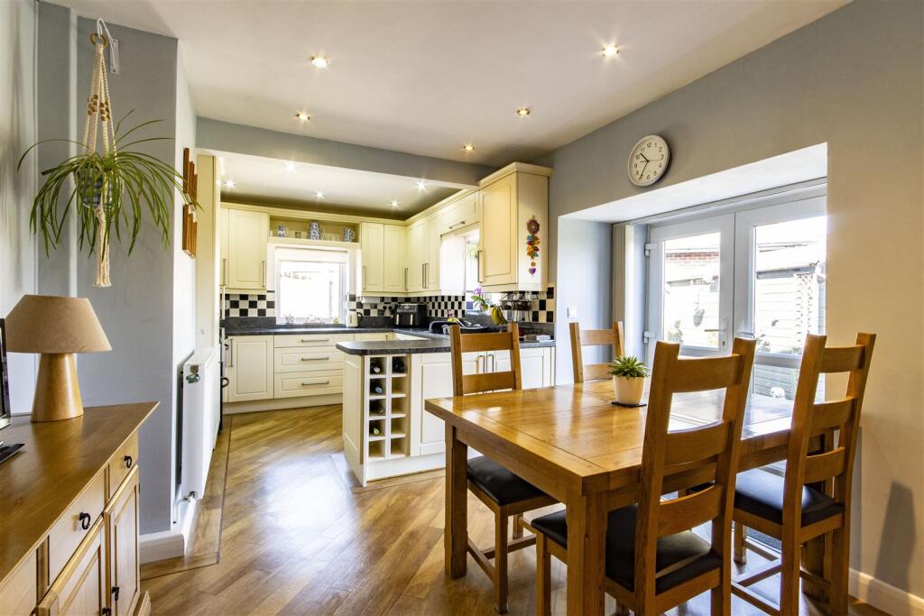 Dining Kitchen