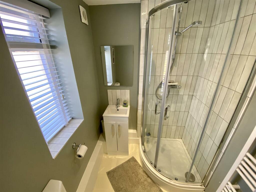 Shower Room/WC