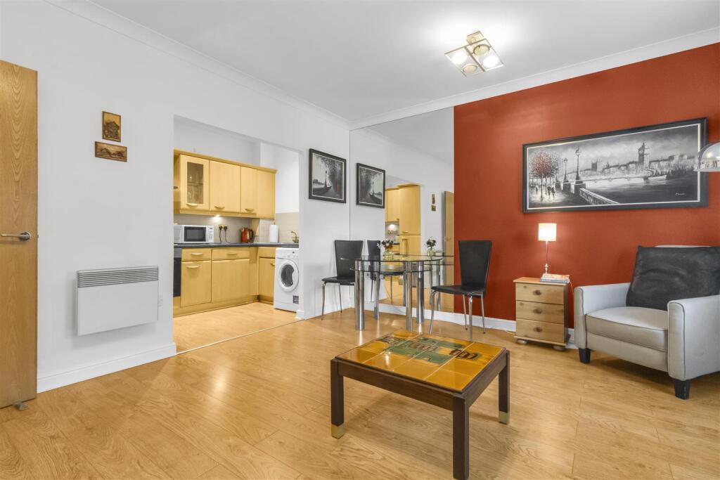 Solomons Court (8).jpg