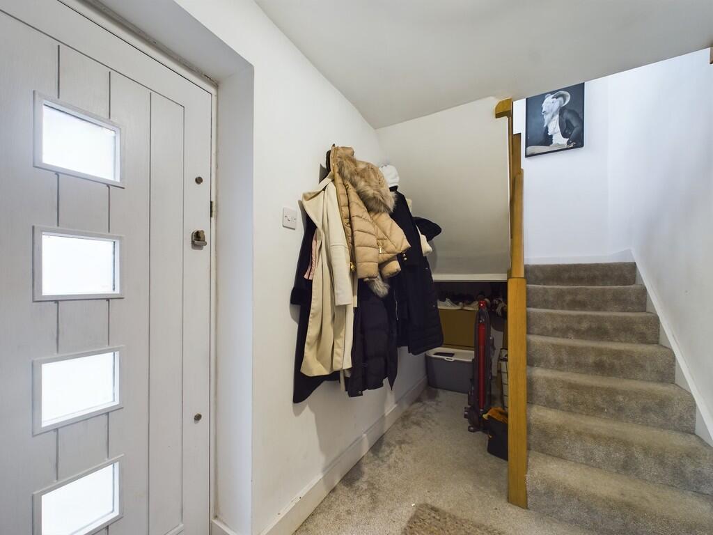 CAM02089G0-PR0386...