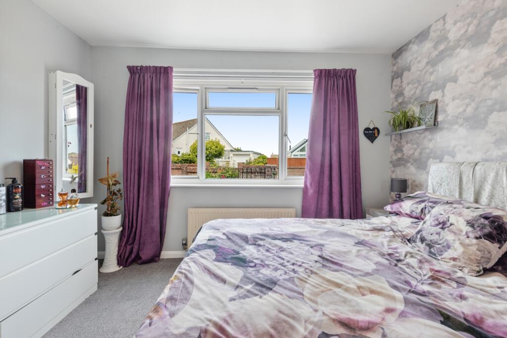 A21 - 115 Goodrington Road Paignton - 250606