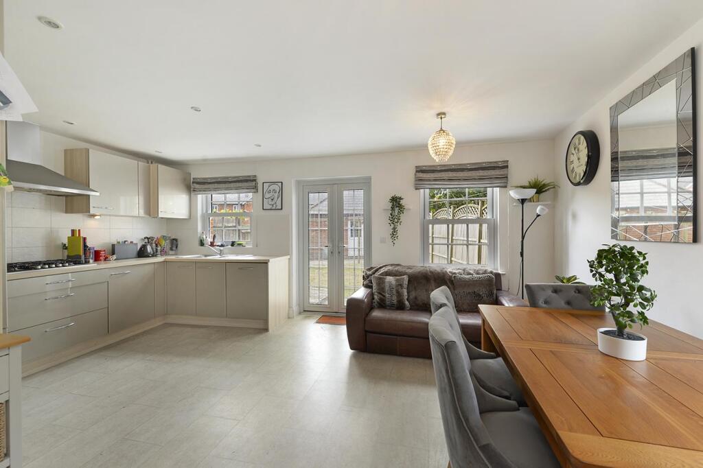 Kitchen/Diner/Family Room