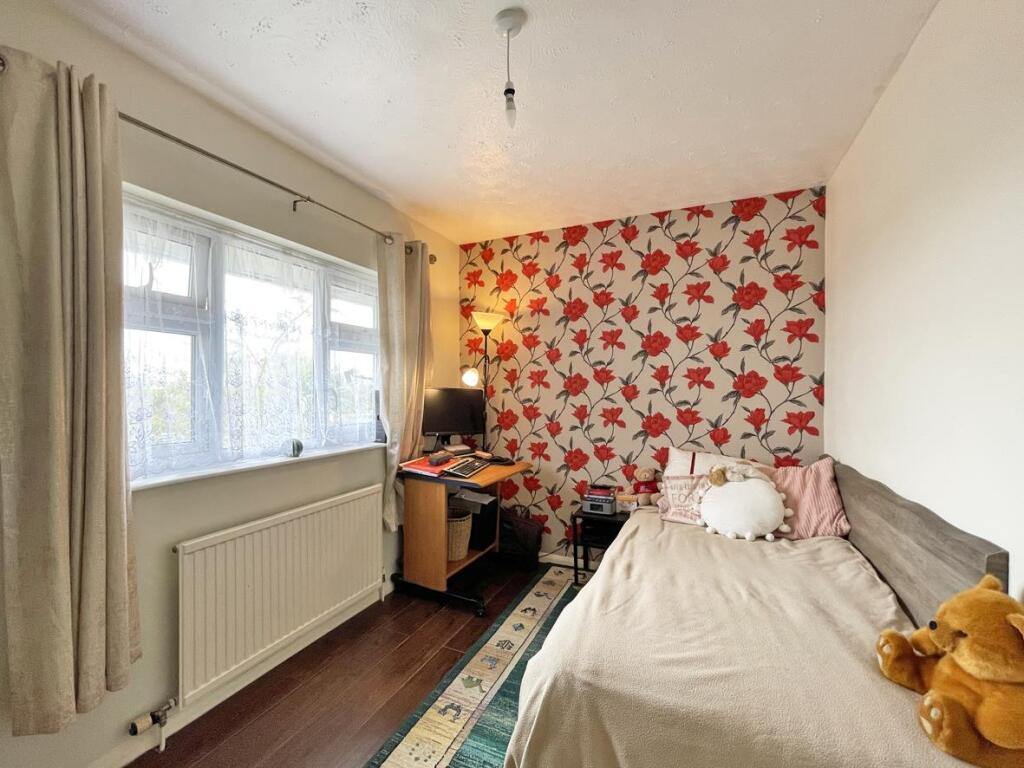 Mardon Close 15 - Bed 4.jpg