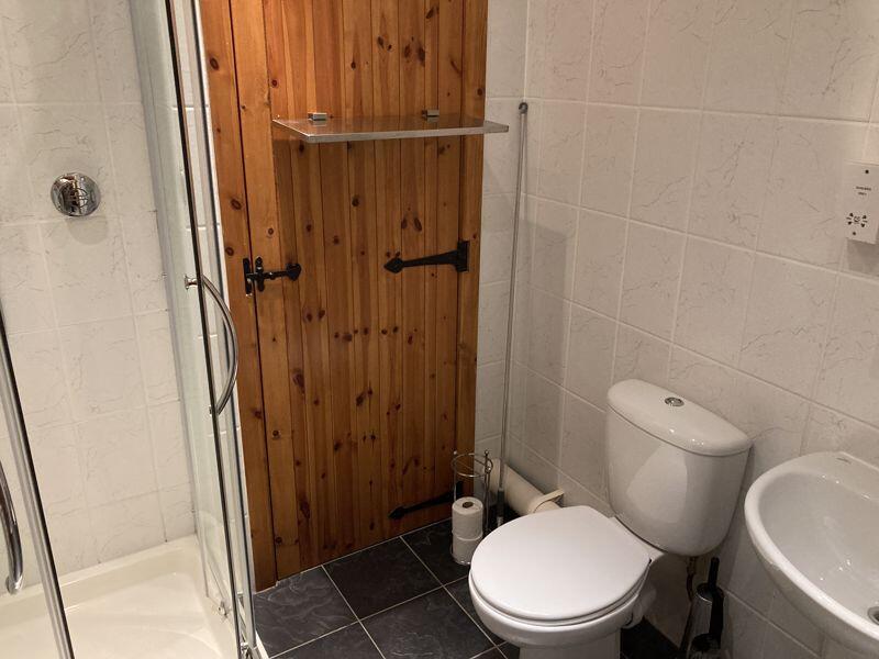 The Barn shower room