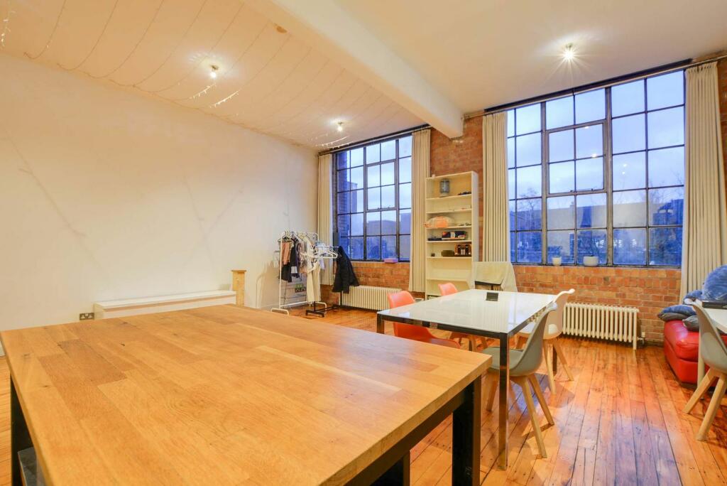 Open Plan Lounge Diner and Kitchen