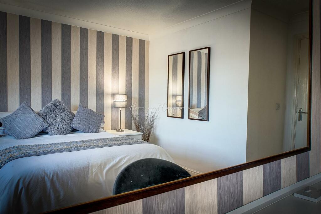 Ragnall Close, Thornhill, HernCrabtree (10).jpg