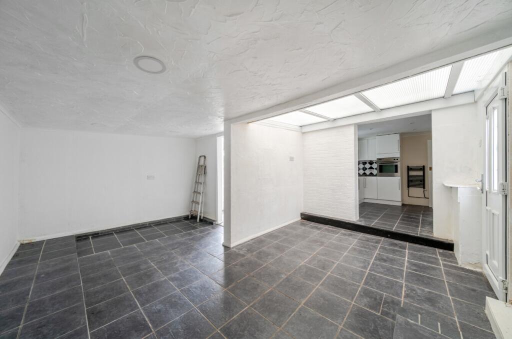 1378708-7-690ddd524f613