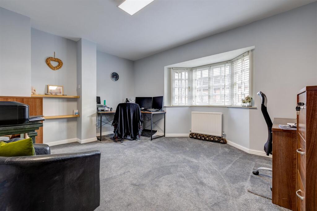 LE65 1RP DC 20aMS-011.jpg