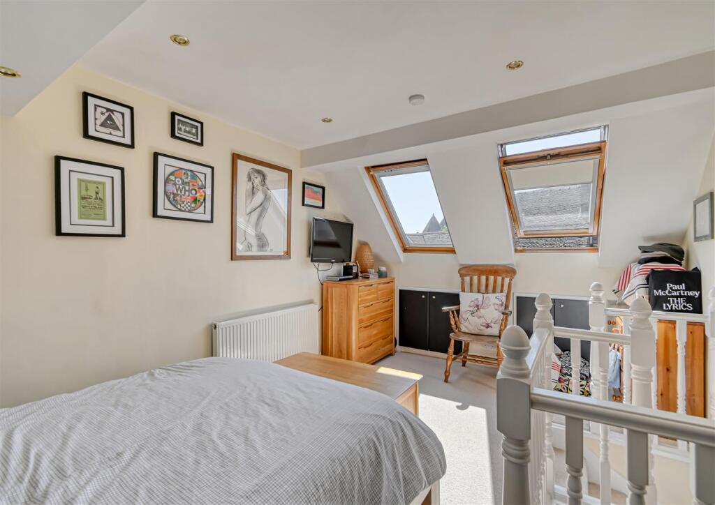 8 Cliff Road-16.jpg