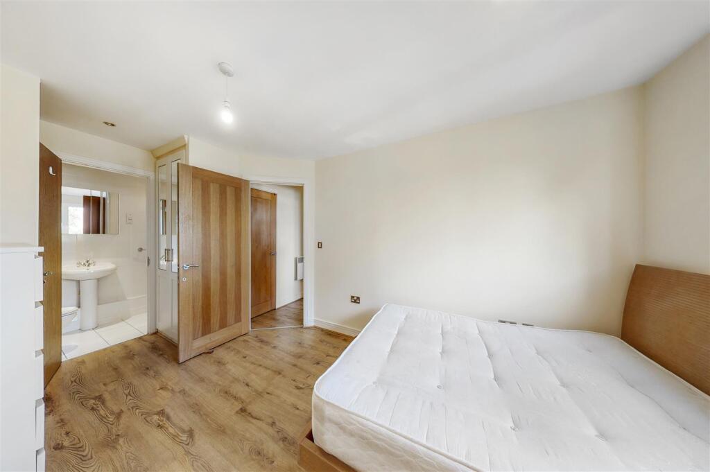 Flat 57, Granite Apartments - qG33pT860yOliJj5j0ih