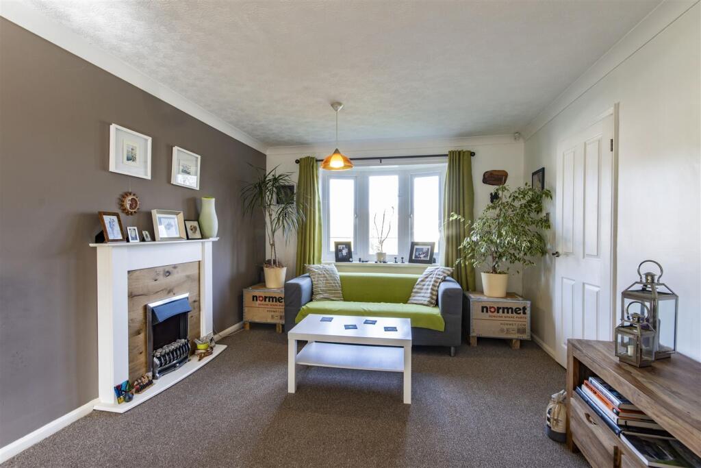 Open Plan Living/Dining Room