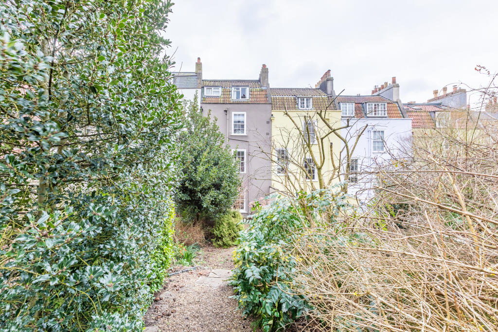 11 Freeland Place -36