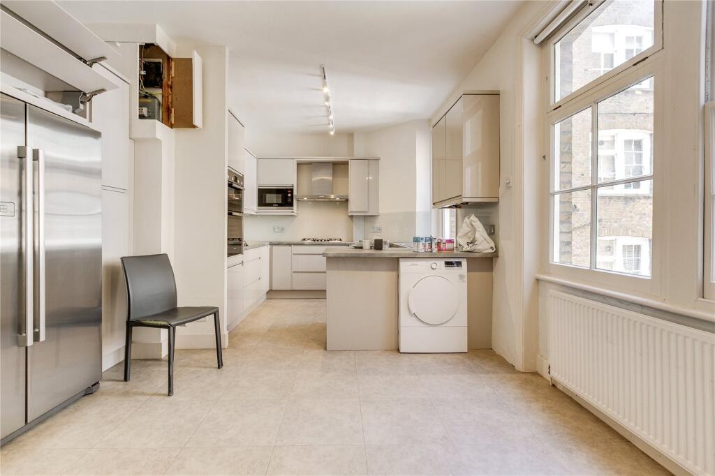 Dining/Kitchen