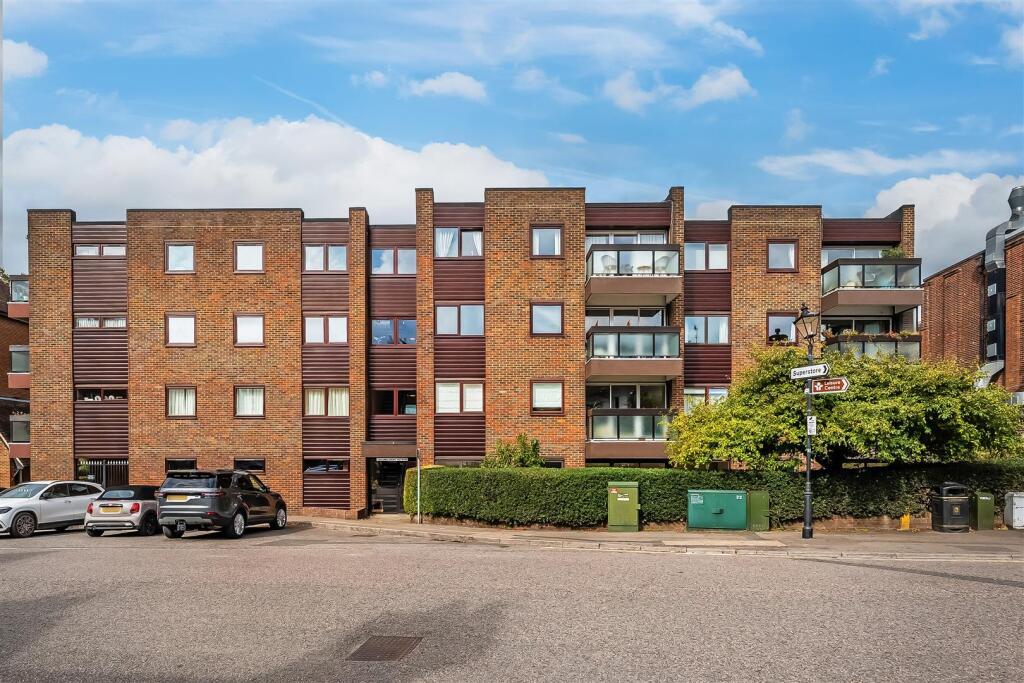 26-Oakleigh-Court-18.jpg