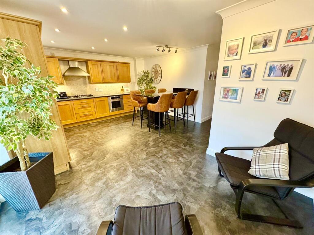 PHOTO-2025-02-05-21-04-52 (18).jpg