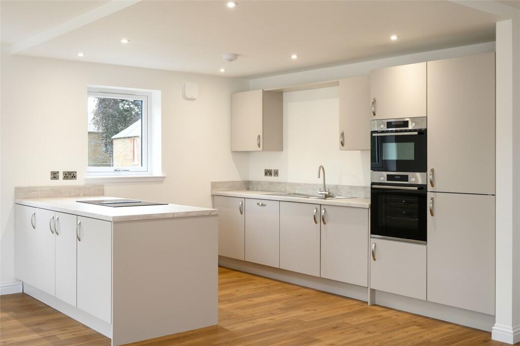 Lounge/Kitchen